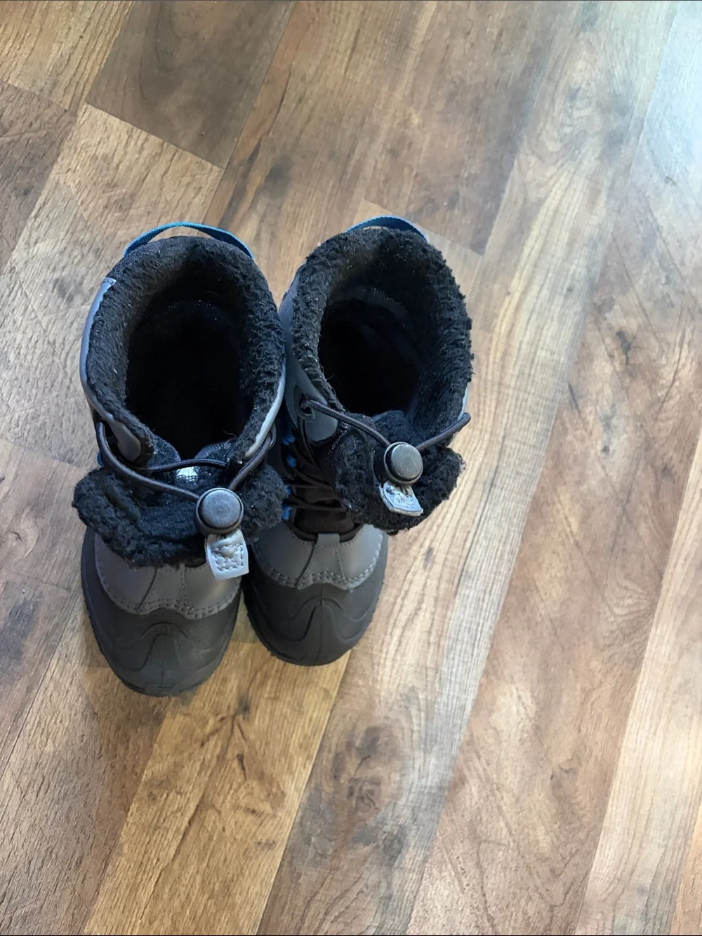 Columbia Kids Grey and Black Snow Boots with Blue Accents